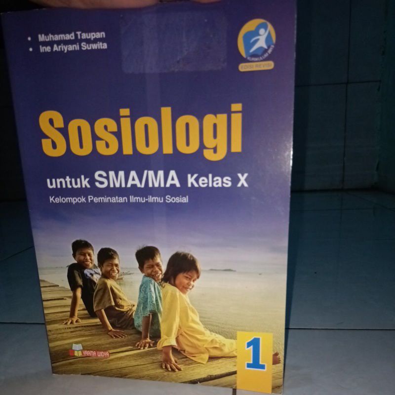 BUKU PAKET SOSIOLOGI KELAS 10 PENERBIT YRAMA WIDYA[PRELOVED/BEKAS]