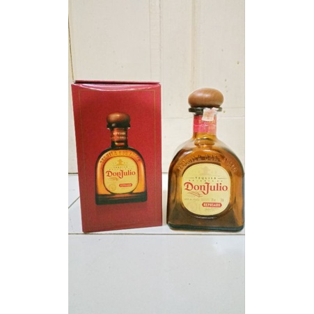 Jual Botol Bekas Don Julio Reposado - Tequila ( LENGKAP DENGAN KOTAK PACKAGING )