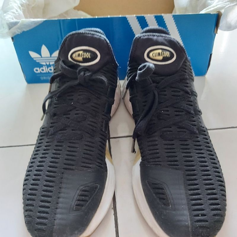 sepatu pria adidas sneakers climcool preloved size 43.5 ORIGINAL 100%