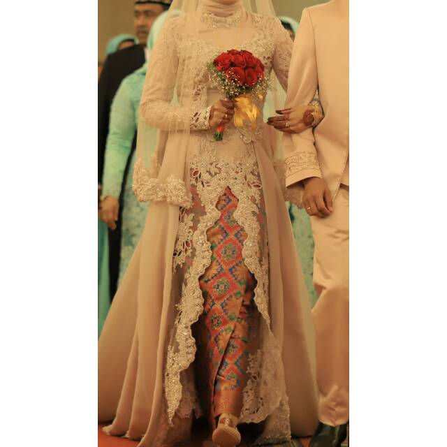 Preloved Gaun Pengantin