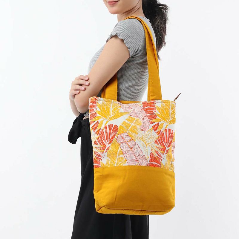 

Tote Bag. CM-3/8. Leaf. Colour Motif Collection