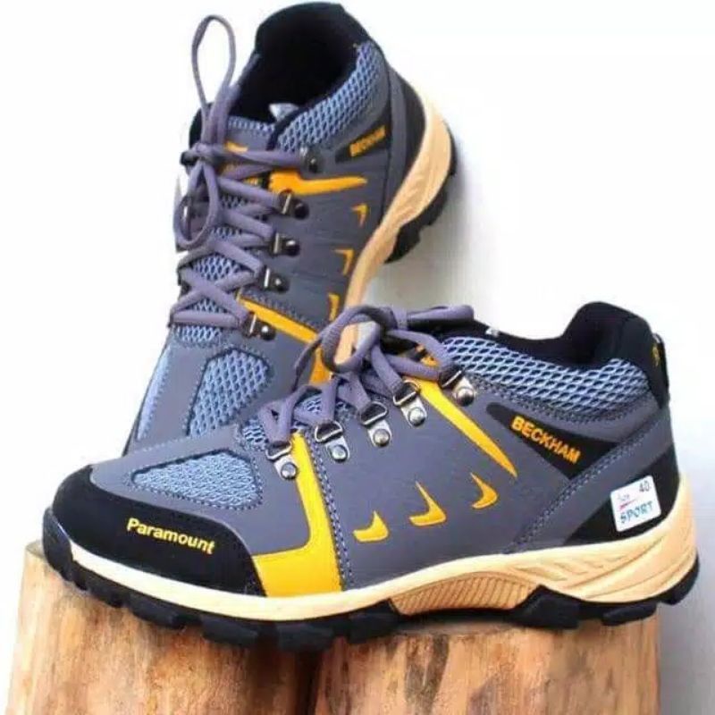 Sepatu Gunung Beckham Pendek /Sepatu Pria/Sepatu Wanita/Sepatu Gunung Stylish Merk Beckham/Warna Abu