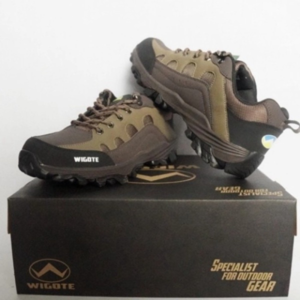 Jual Sepatu Gunung Wigote Elge sepatu hiking Trekking outdoor pria - coral 42 Berkualitas