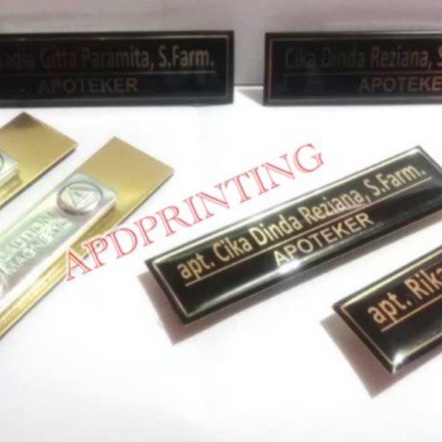 

Name Tag Papan Nama Dada Kuningan 2cm x 8cm Tebal 2mm Magnet Resin PREMIUM