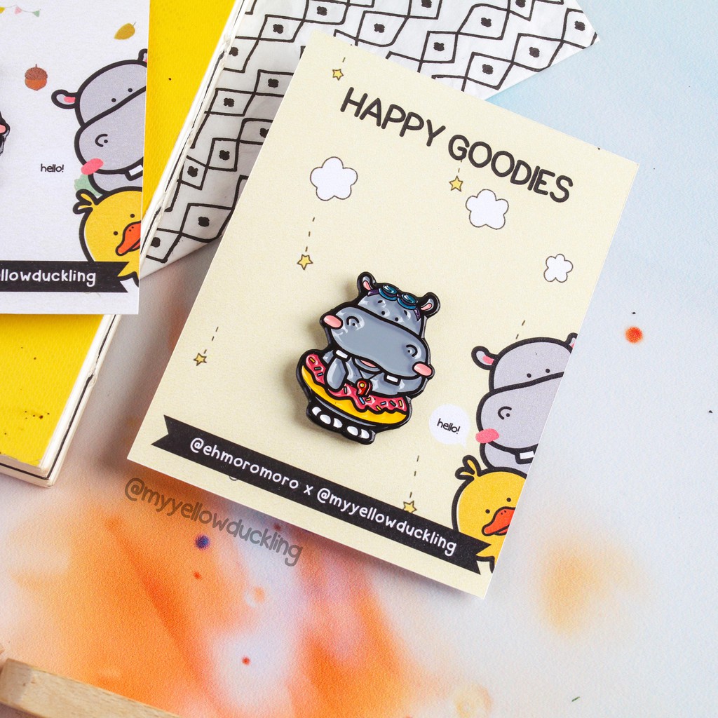 

DONAT HIPPU enamel pin lucu hippu yellow duckling ehmoromoro handdrawn kado