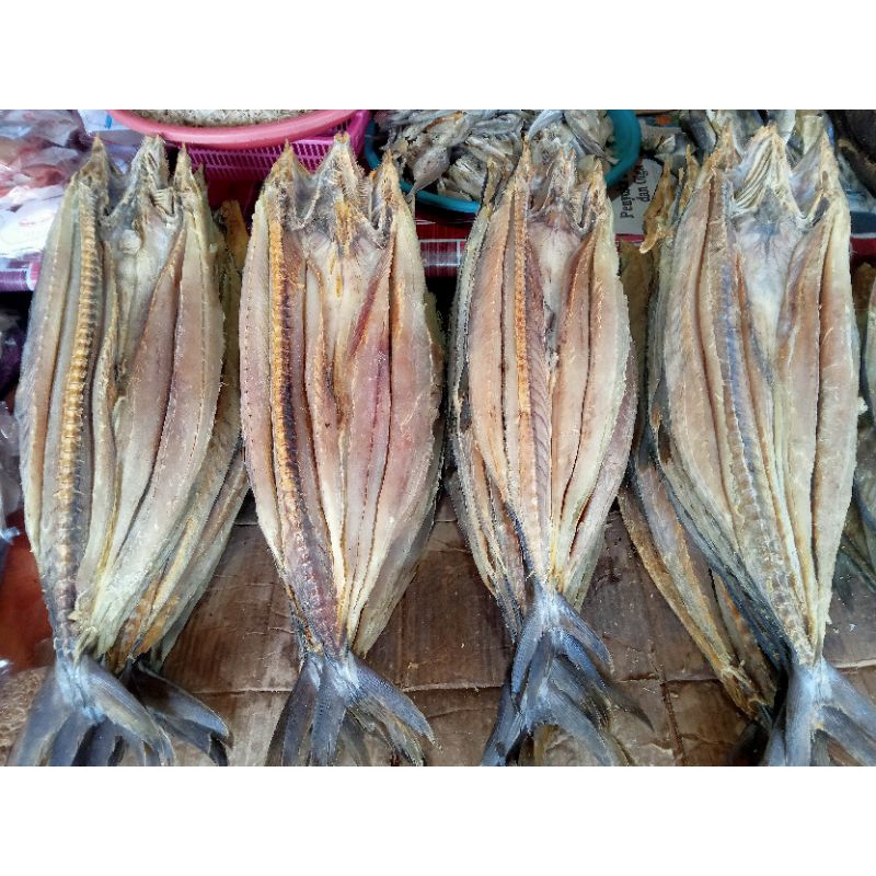 

1 Kg Tenggiri kering dan 1 kg udang papai kering