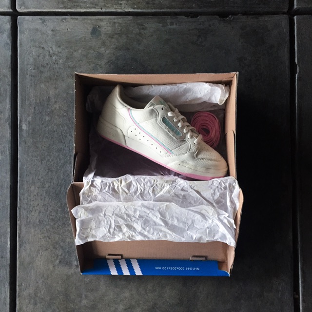 Adidas continental 80