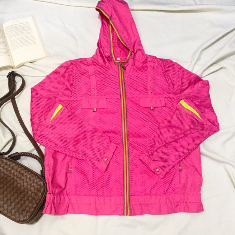 Jaket parasut warna pink (preloved/thrifting)