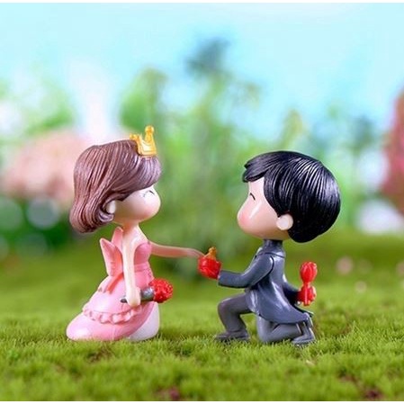Miniature Lover Figures - Lovers Couple Figurines #34 (2pcs)