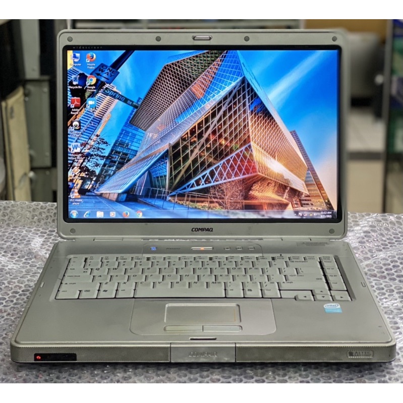 Laptop Compaq Presario C300 Layar 14inch Widescreen Second