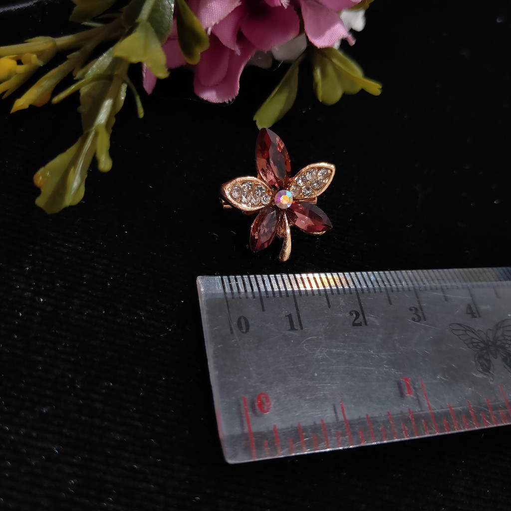 chandrasurya Bros Dagu Korea Mata Kaca Daun Bunga Aksesoris Wanita Muslim G2457-Ungu