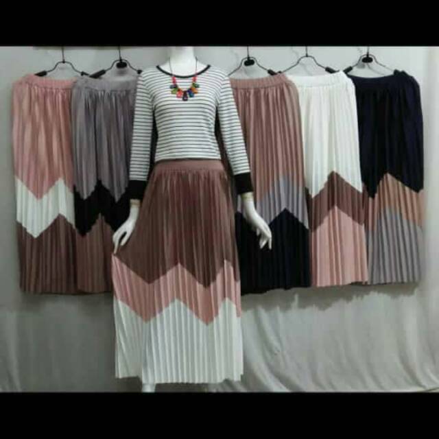 Rok plisket