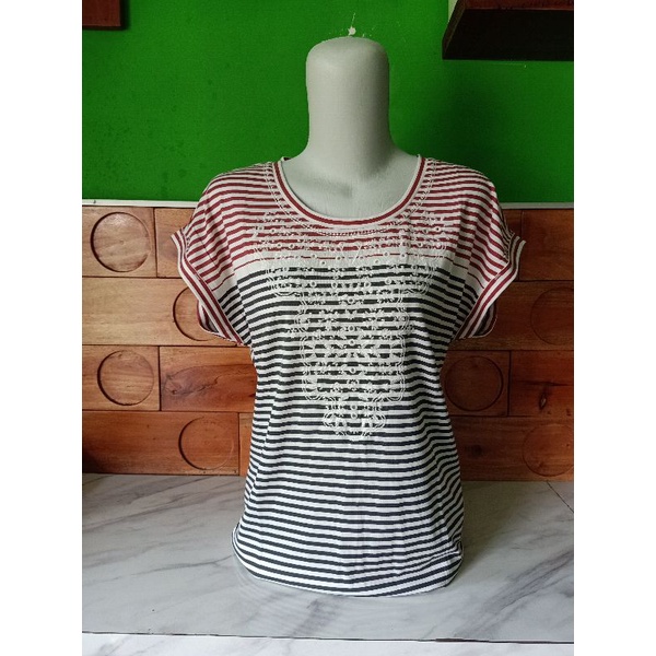 Kaos perempuan S.Oliver