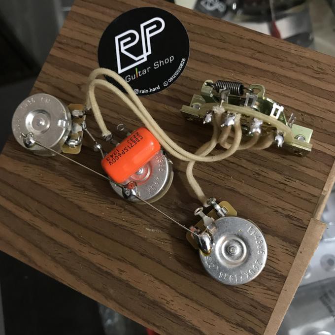 Fender Stratocaster Prewired