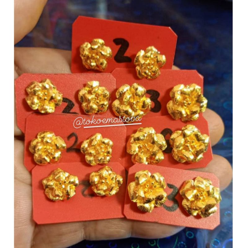 Anting emas model mawar berat 2gram kadar 99.9 %