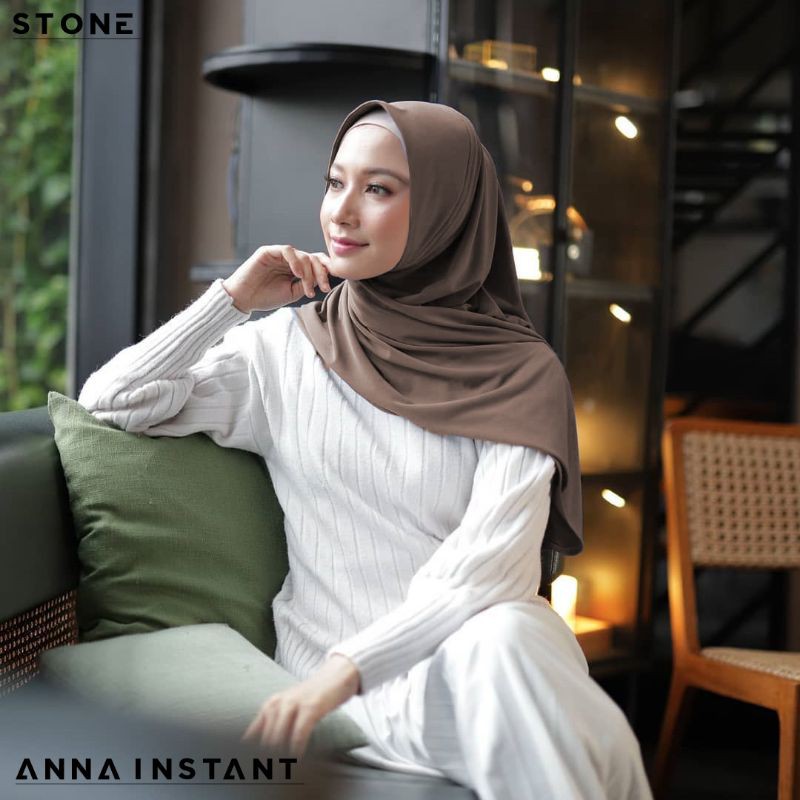 Jilbab Hijab Kerudung Bergo Segitiga Instan Soft Pet Anna Jersey Premium Antem Terbaru Murah