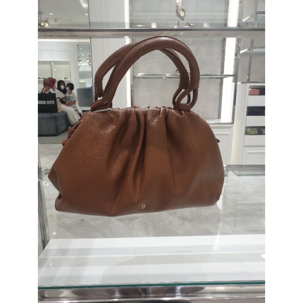 Buttonscarves Cloud Bag Caramel