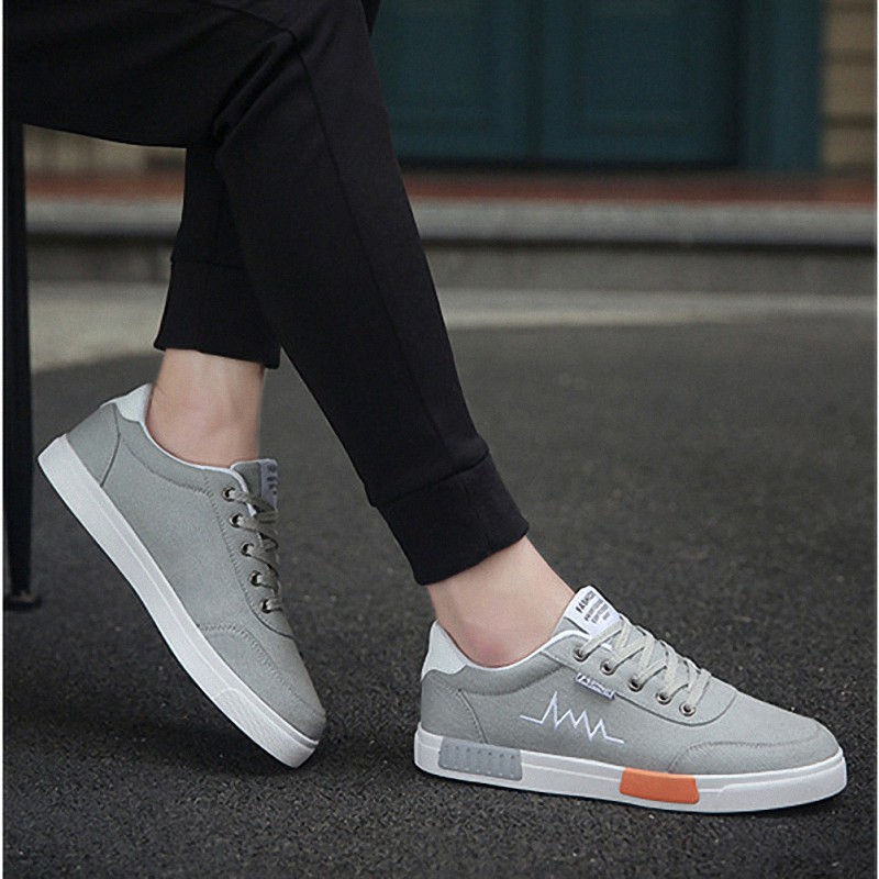 Toread  Sepatu Sneakers Pria Kasual Fashio Bahan Kanvas Sepatu Santai Sepatu Olahraga Import MC302