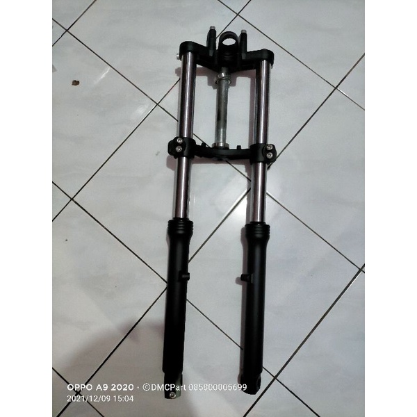 Shock depan NINJA RR  AS 33 WARNA HITAM IMPORT GORILLA detail ori sudah PNP ke HONDA cb gl mp tiger