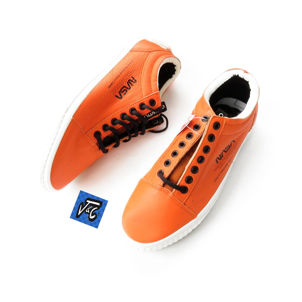 VANS X NASA OLD SKOOL SPACE VOYAGER FIRECRACKER