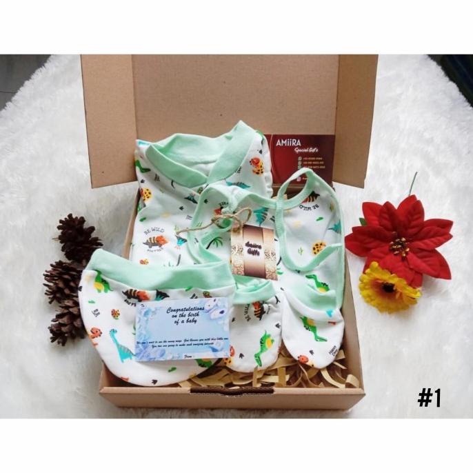 

Premium Product!!! Paket Kado Spesial Kelahiran Bayi / Hadiah Ultah / Hampers Anak - Paling Diminati