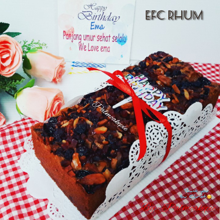 

English Fruit Cake Rhum uk. 10x20 - Hampers Natal - Bingkisan Natal