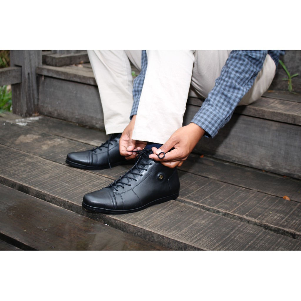 Sepatu boot pria kulit asli / Sepatu kantor /Sepatu kerja Model Bernardi