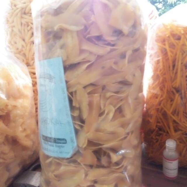 

KERIPIK PISANG ASIN 500GR