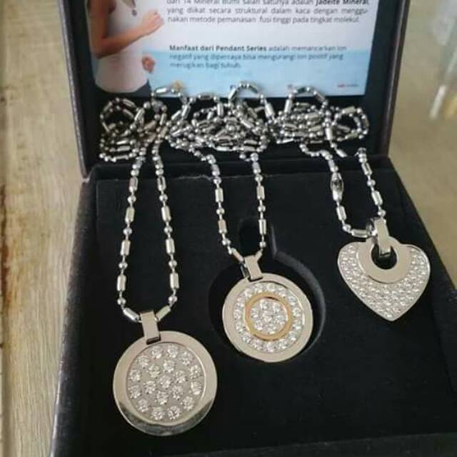 Paket Kalung Pendant life secret woman MCI original