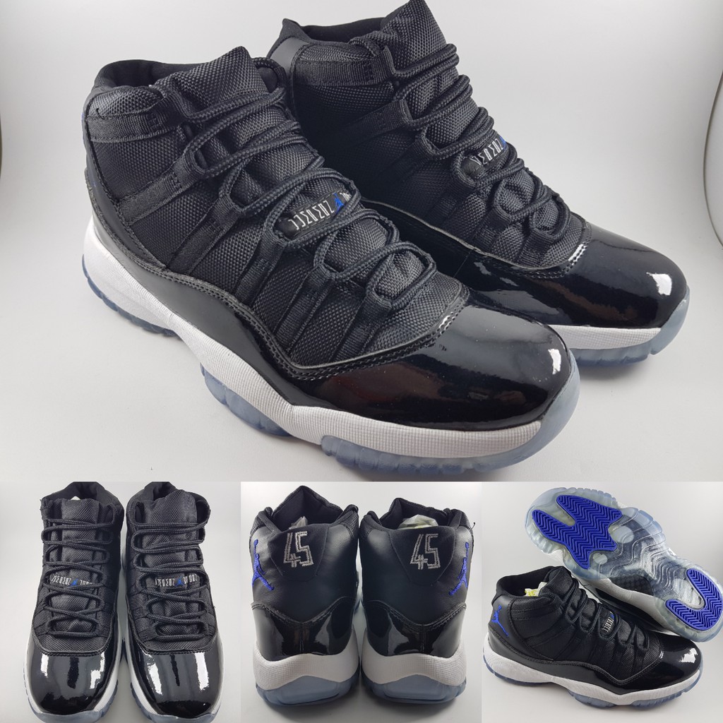 solid black jordan 11