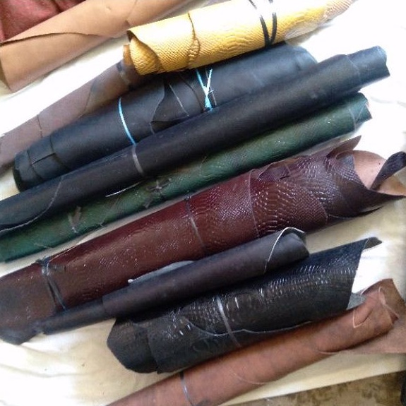 TERMURAH BAHAN KULIT ASLI SAPI SERAT BUAYA KILOAN LEMBARAN UNTUK KERAJINAN TERMURAH