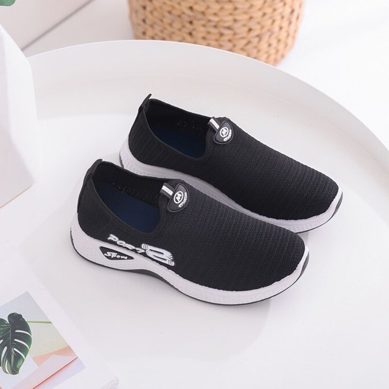 Sepatu Sneakers Wanita SlipOn Fashionable - Y-1