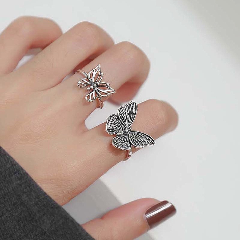 Cincin Desain Kupu-Kupu Model Hollow Gaya Retro Korea Untuk Wanita