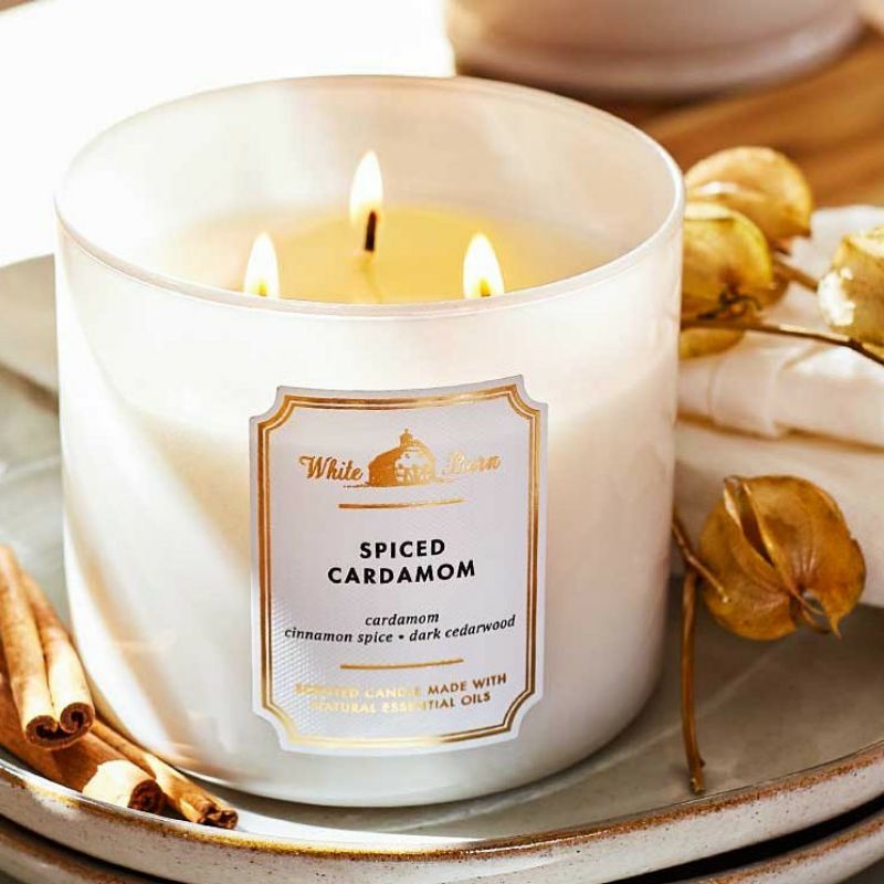 BATH AND BODY WORKS BBW SPICED CARDAMOM 3 WICK SCENTED CANDLE MADE WITH ESSENTIAL OILS 411 G