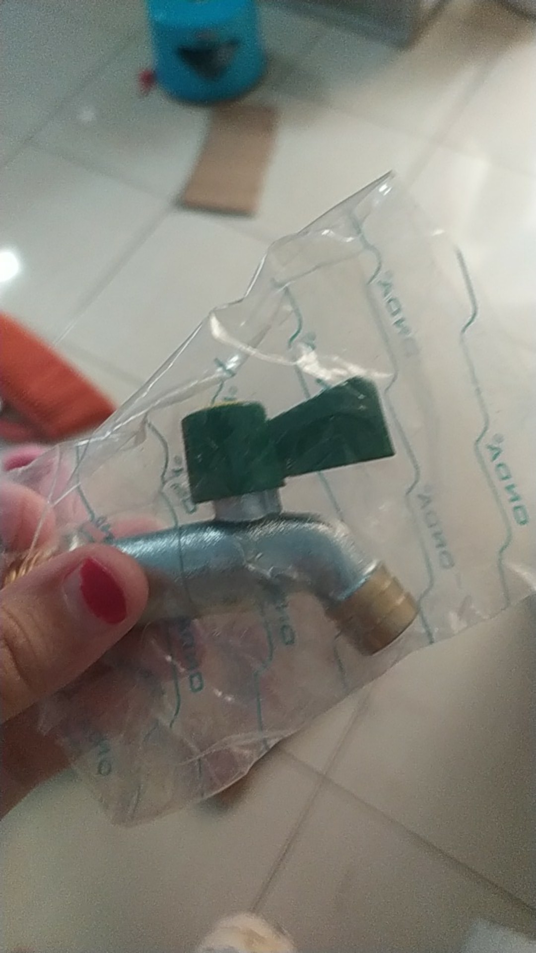 Kran Air Onda Kuningan . Kran Taman . Kran Onda Kuningan Kubc 1/2”