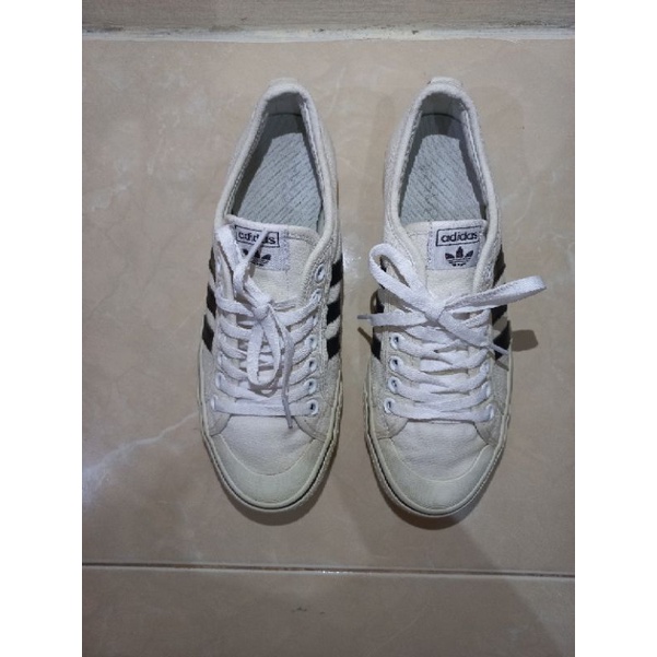 sepatu second brand adidas