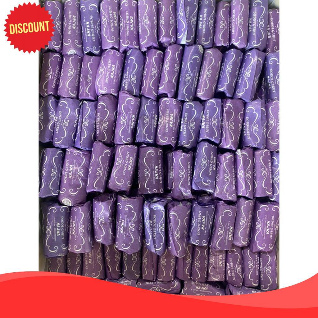 

RAIH DISKON READY 1KG DODOL WIJEN 1KG DODOL GARUT WIJEN BARANG FRESH SETIAP HARI NO LENGKET DI KERTAS