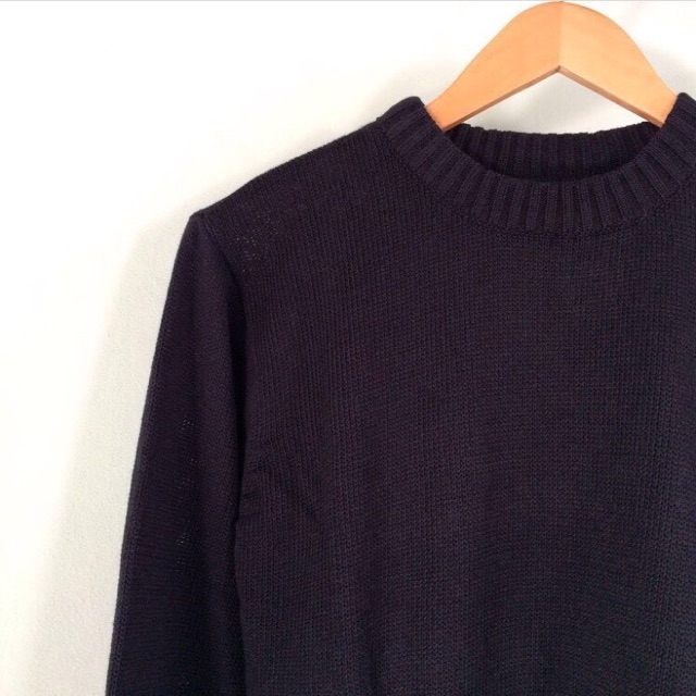 Sweater Polos Hitam