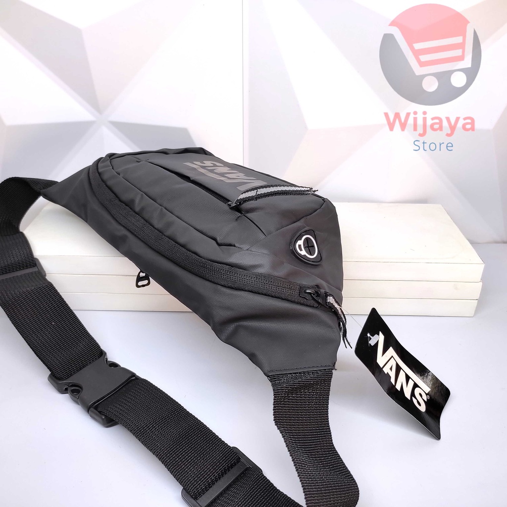 Tas Selempang Pria yang Trendi dan Fungsional Waistbag Waterproof Anti Air