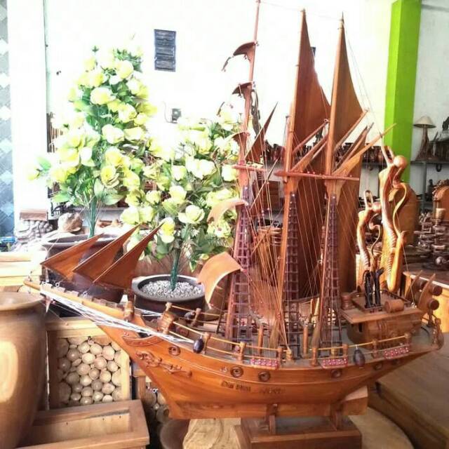 Miniatur Kapal Pinisi Phinisi Dewa Ruci Kayu Jati murah