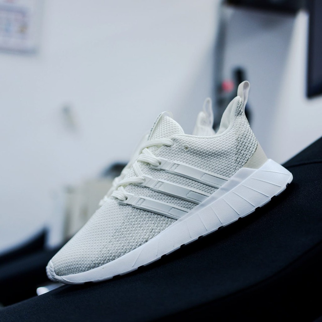 adidas questar flow full white
