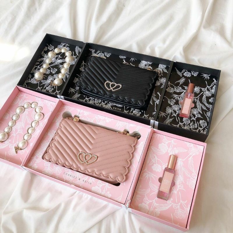 12.12 SALE | CK Pearl-Embellished Crossbody Bag PARFUME GIFTSET