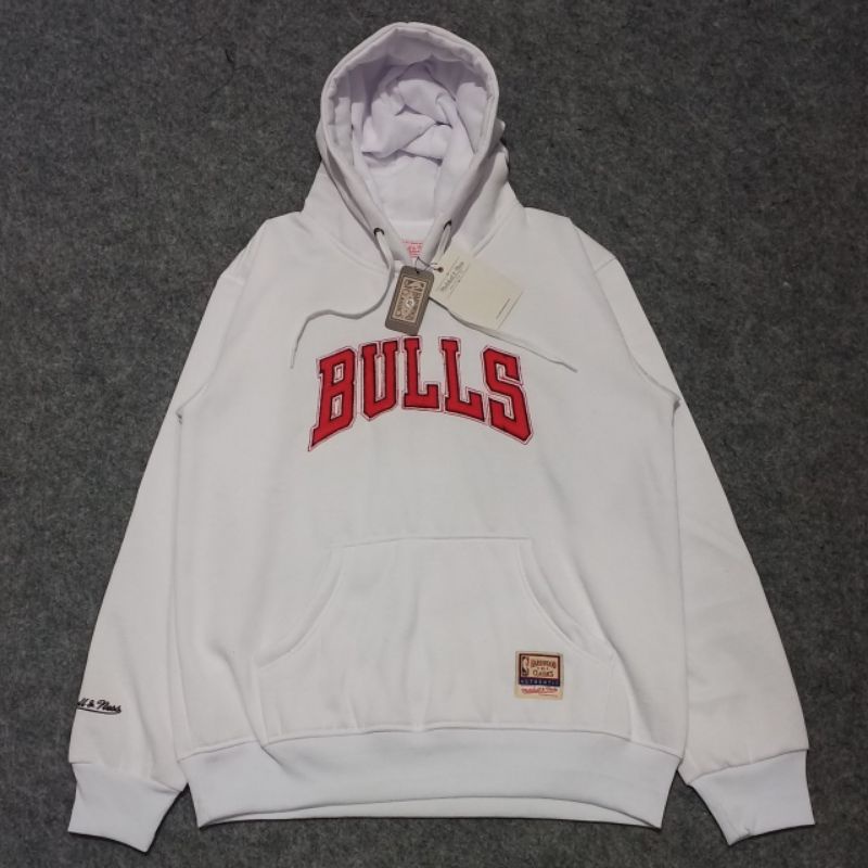 JAKET SWEATER HOODIE BULLS NBA X MITCHELL&amp;NESS X HOODIE BULLS NBAMITCHELL &amp; NESS HOODIE SWEATER MURAH