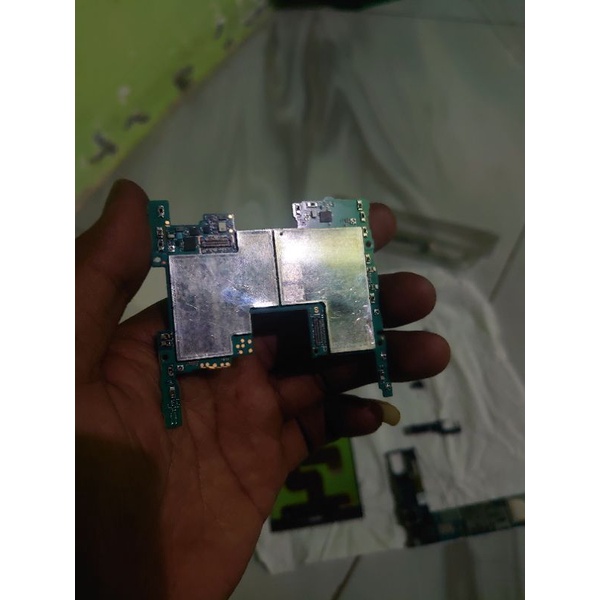 Mesin Sony Xz2 bahan