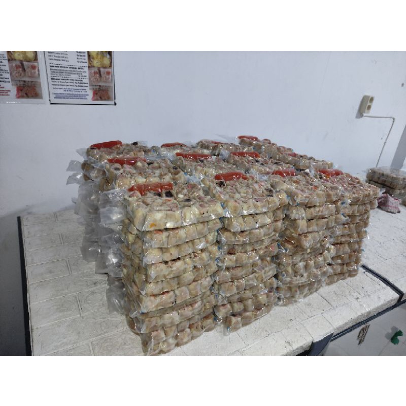 

Ay00! (Size Besar XL 34-38 Gram) Dimsum Ayam Halal Perpack Isi 25 Pcs.. Include Saos.. Komposisi