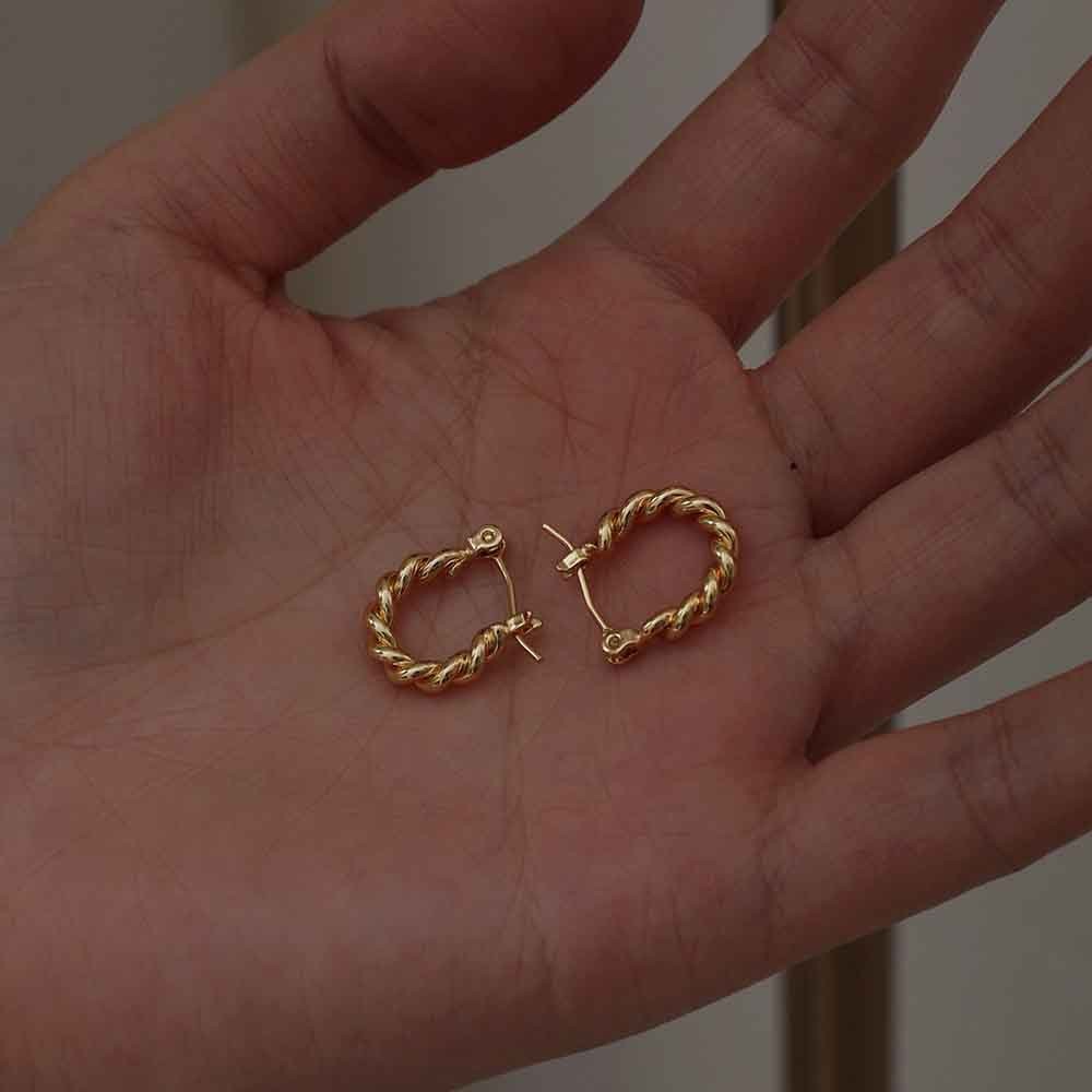 【COD Tangding】Small Twist Hoop Earrings Simple Fashion Twine Cricle Piercing Earstuds Jewelry Accessories