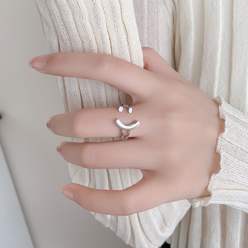 Cincin Desain Smiley Warna Silver Untuk Aksesoris