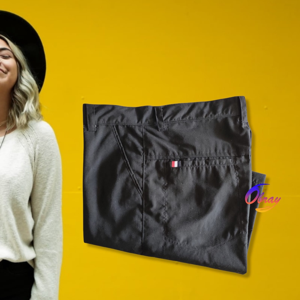 Celana Pendek Hitam Pria Wanita / Chinos Pendek Polos Hitam / Celana Pendek Distro / Celana Santai