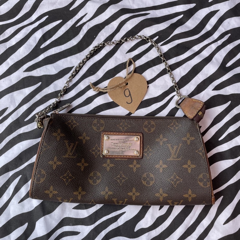 no 9 lv eva monogram ka salma