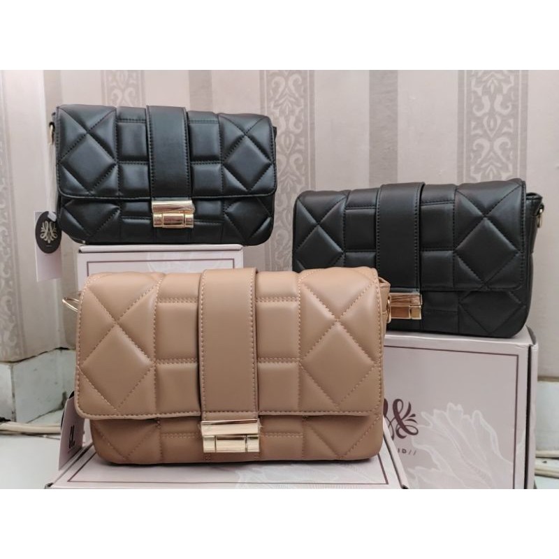 ODELLA BAG BY @LOCAL.ID